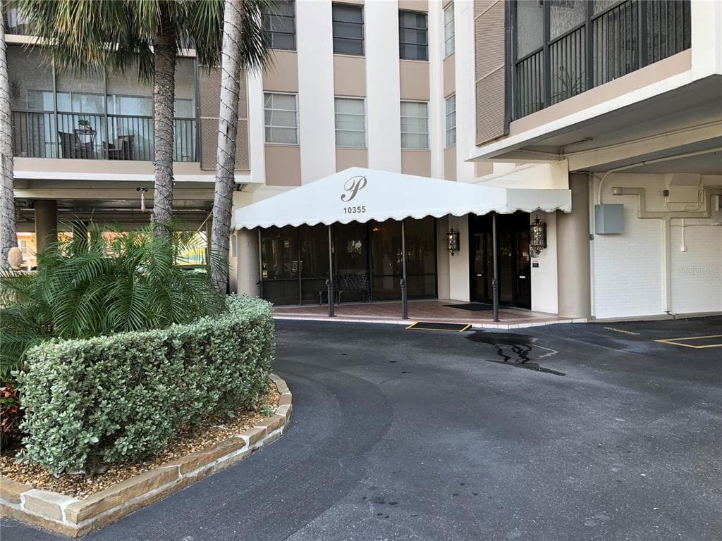 10355 PARADISE BOULEVARD # 414, TREASURE ISLAND, FL 33706