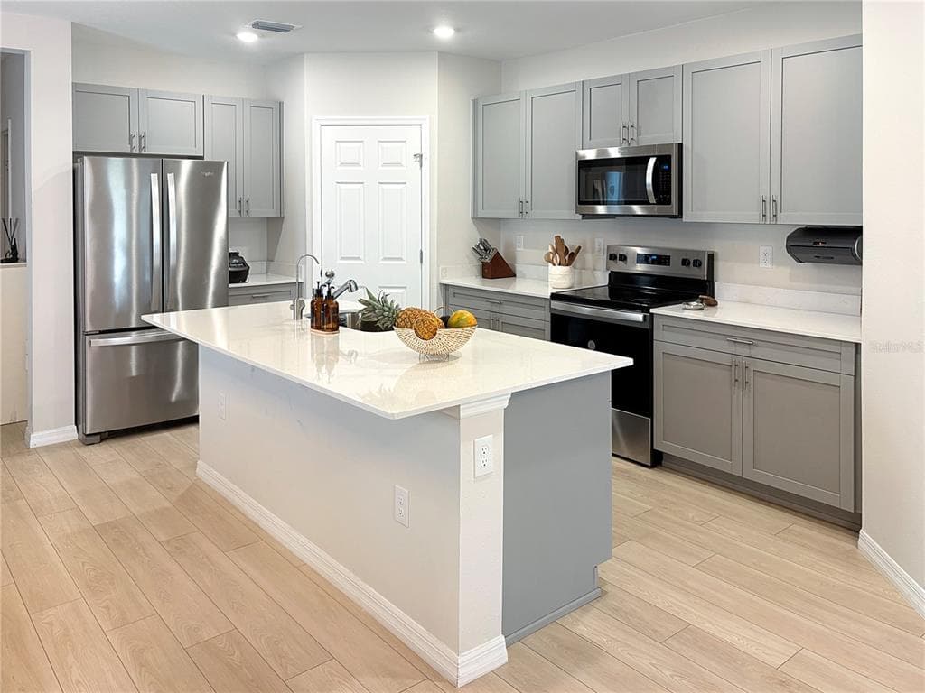 3798 KING HILL DRIVE, HAINES CITY, FL 33844 — zdjęcie 2