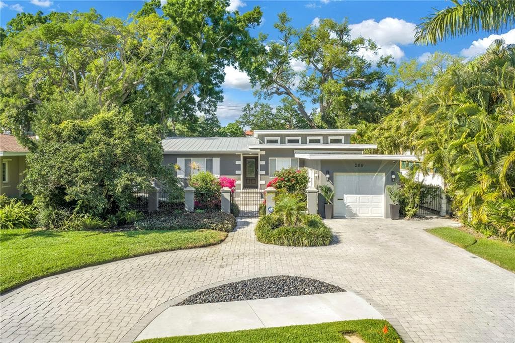 209 BANDERA WAY NE, ST PETERSBURG, FL 33704 — zdjęcie 2