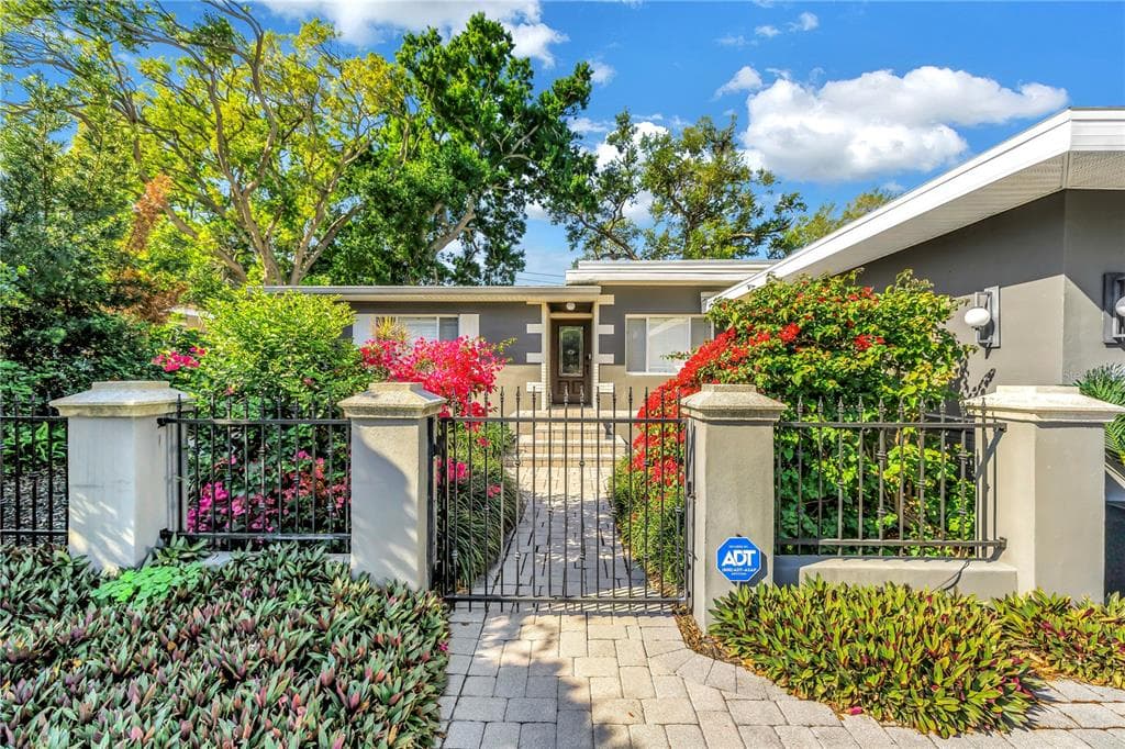 209 BANDERA WAY NE, ST PETERSBURG, FL 33704 — zdjęcie 3