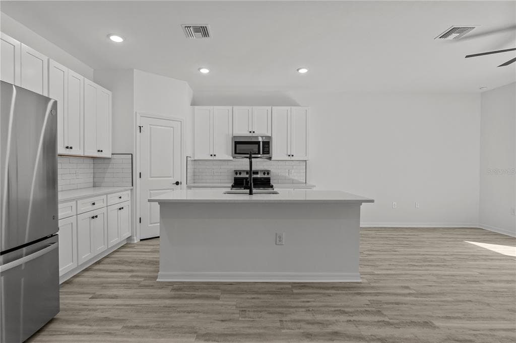 12232-12234 NEWGATE AVENUE, PORT CHARLOTTE, FL 33981 — zdjęcie 3