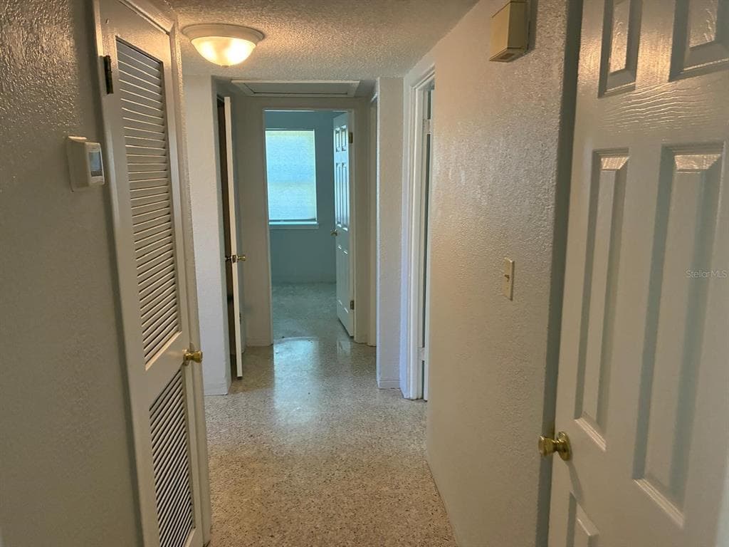 4390 68TH STREET N, ST PETERSBURG, FL 33709 — zdjęcie 5