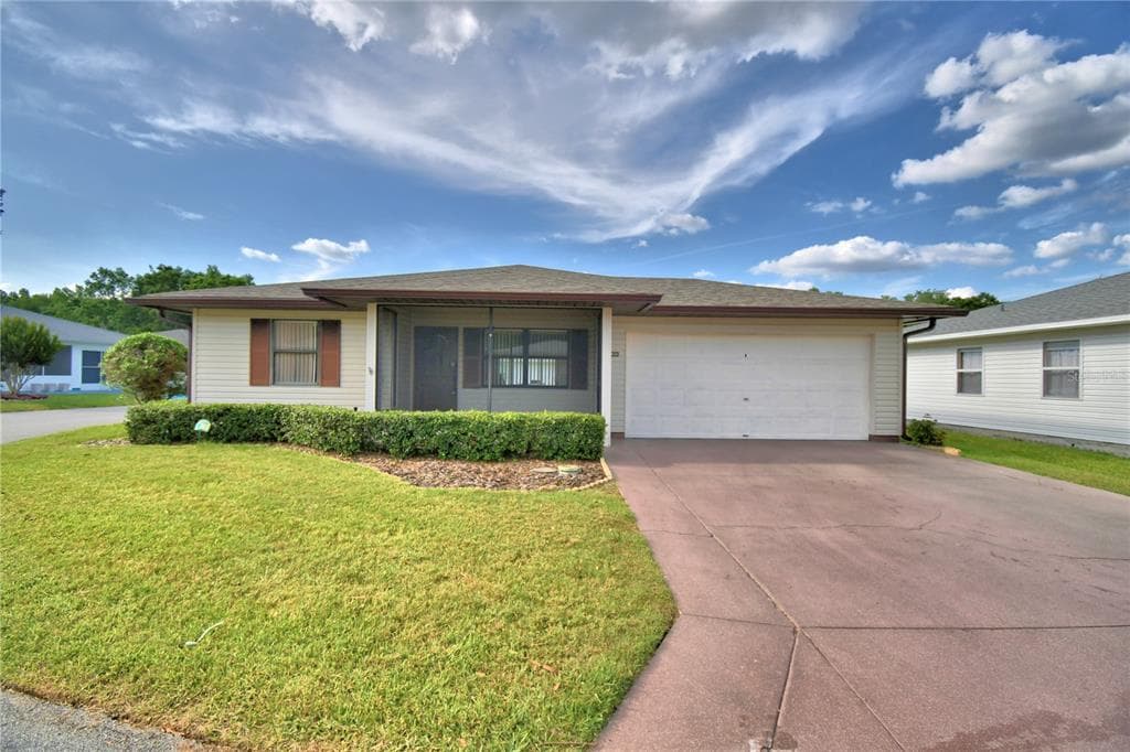 4828 SQUIRE HOLLOW DRIVE, LAKELAND, FL 33811