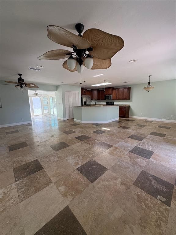 218 LEWIS BOULEVARD SE, ST PETERSBURG, FL 33705 — zdjęcie 3