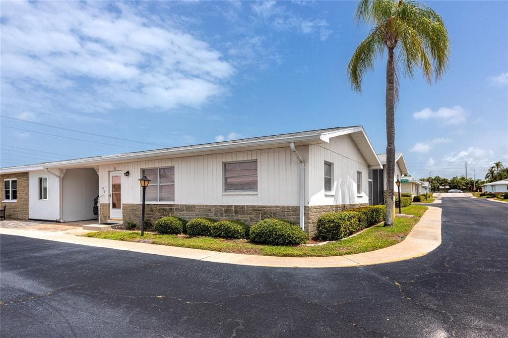 12400 PARK BOULEVARD # 417, SEMINOLE, FL 33772