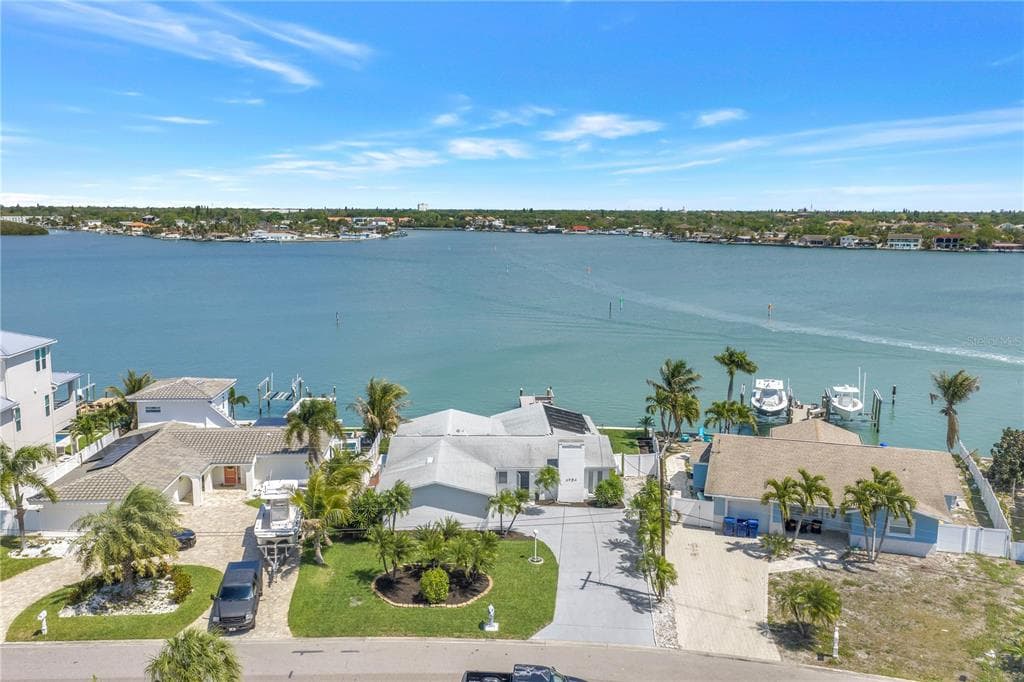 6984 S SHORE DRIVE S, ST PETERSBURG, FL 33707 — zdjęcie 3