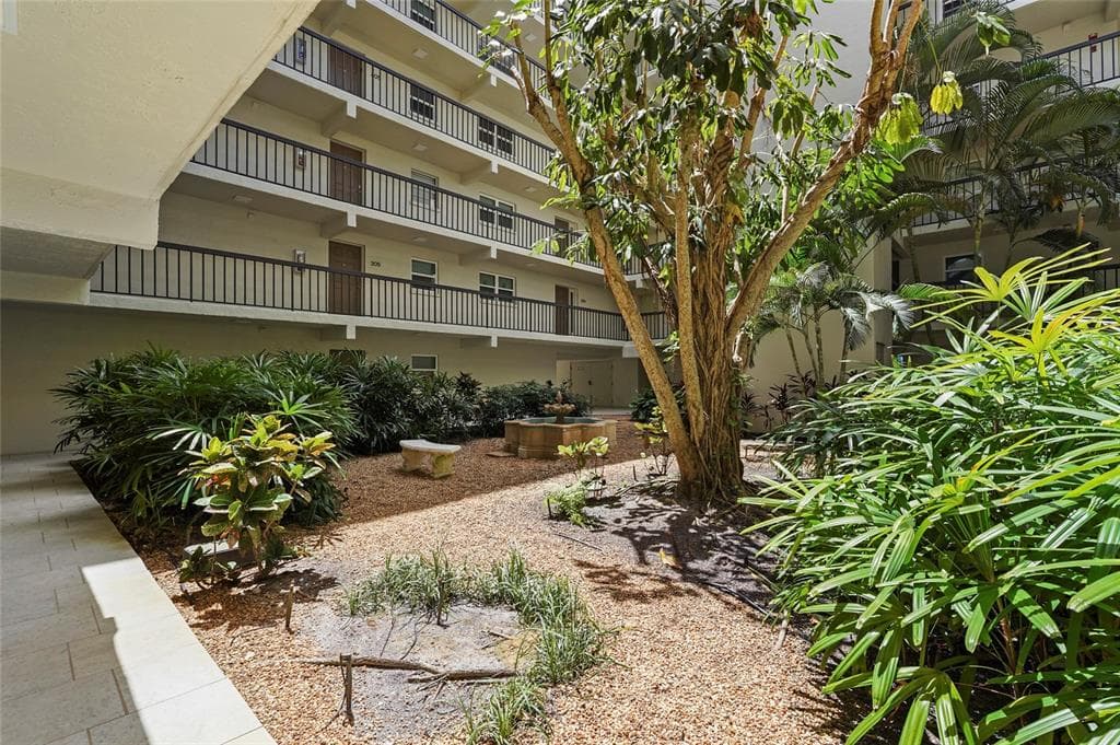 3240 GULF OF MEXICO DRIVE # B104, LONGBOAT KEY, FL 34228 — zdjęcie 2