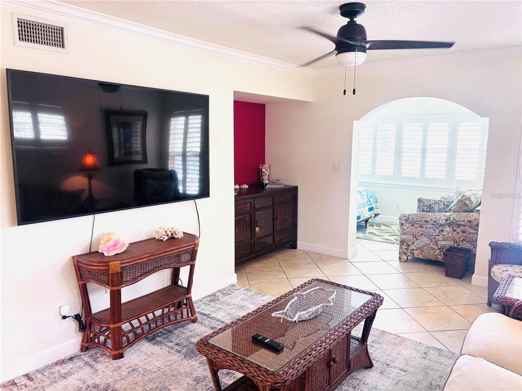 19417 GULF BOULEVARD # B209, INDIAN ROCKS BEACH, FL 33785 — zdjęcie 5