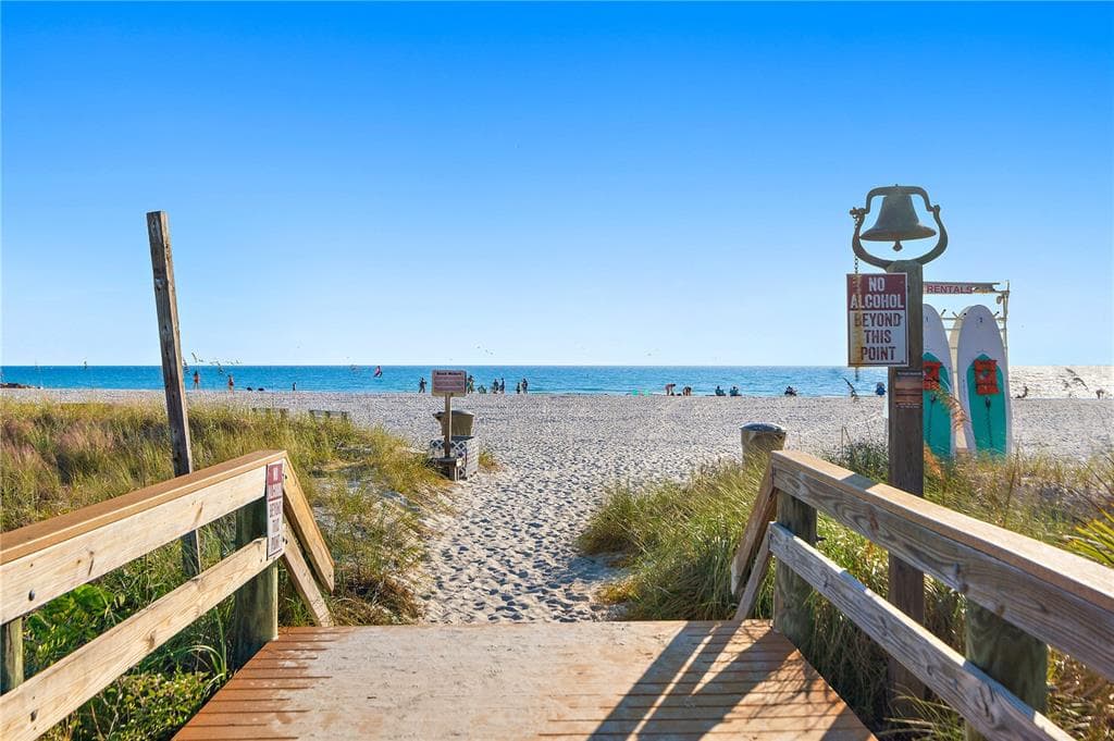 680 71ST AVENUE # 12, ST PETE BEACH, FL 33706 — zdjęcie 4