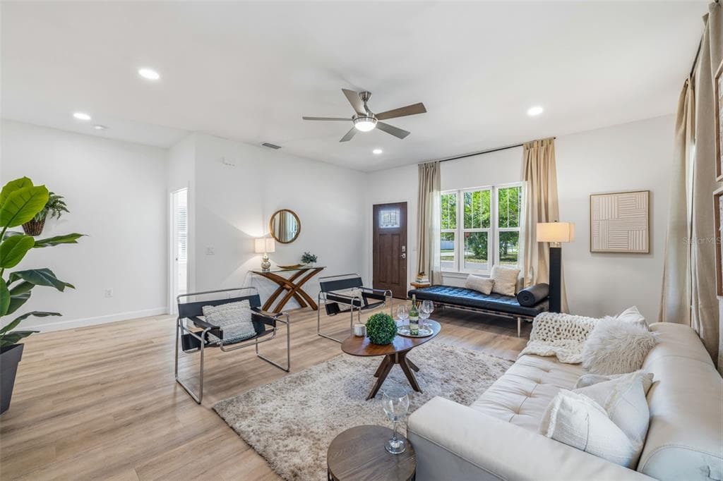 494 39TH AVENUE N, ST PETERSBURG, FL 33704 — zdjęcie 5