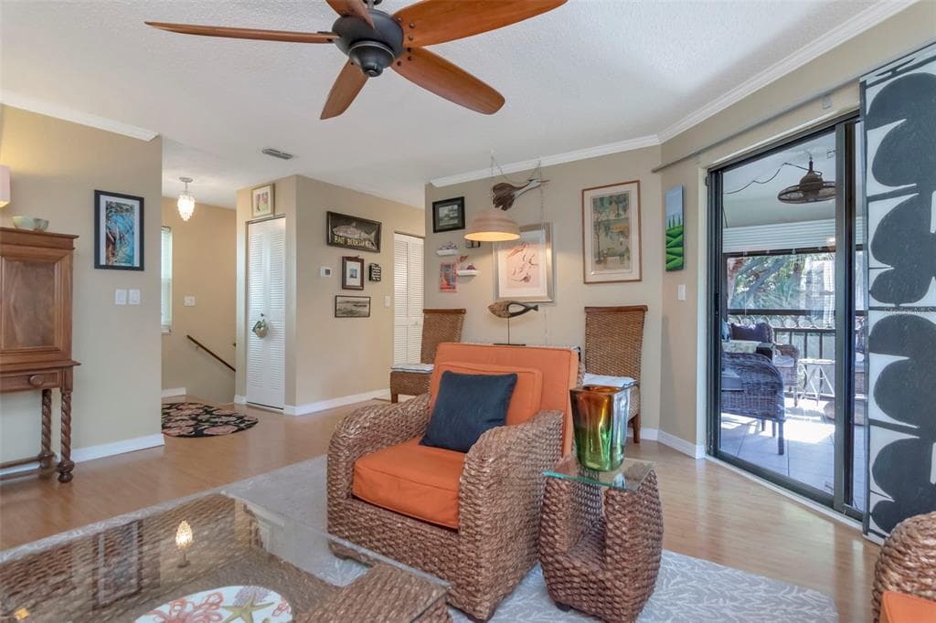 484 SANTA CRUZ PLACE NE # H, ST PETERSBURG, FL 33703 — zdjęcie 4