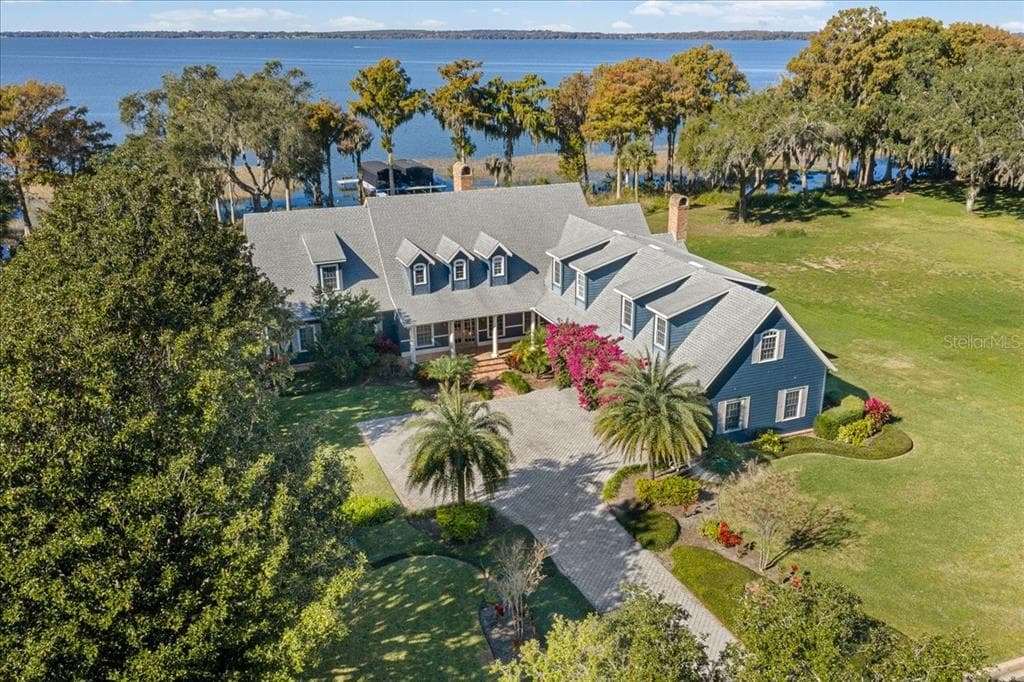 1200 PENINSULA DRIVE, TAVARES, FL 32778
