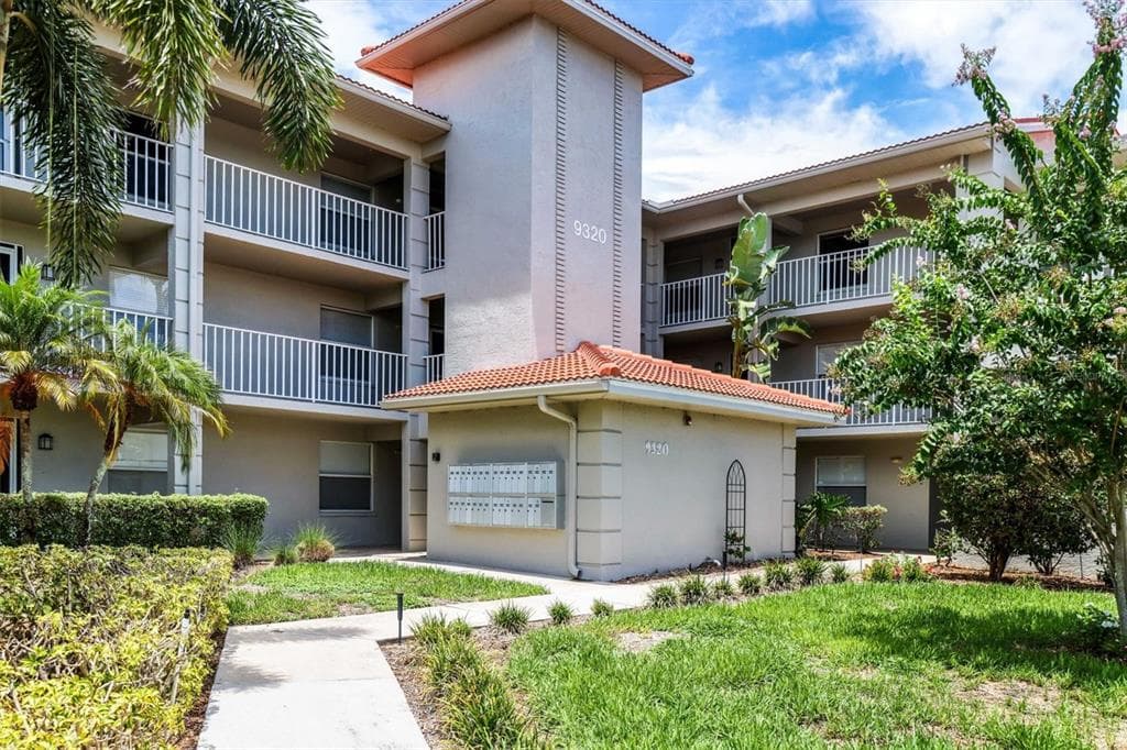 9320 CLUBSIDE CIRCLE # 2108, SARASOTA, FL 34238 — zdjęcie 2