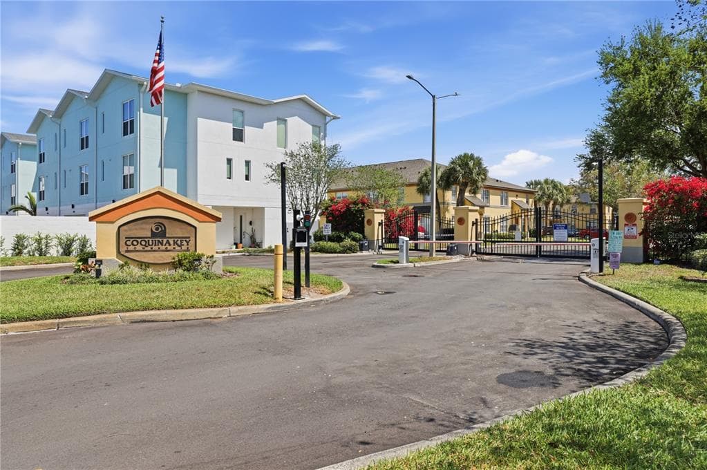 3871 MARINER DRIVE, ST PETERSBURG, FL 33705 — zdjęcie 2