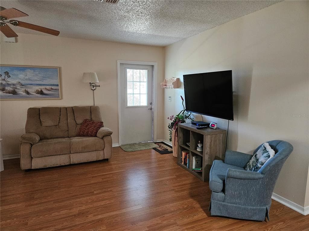1905 CANTERBURY LANE # E-9, SUN CITY CENTER, FL 33573 — zdjęcie 5