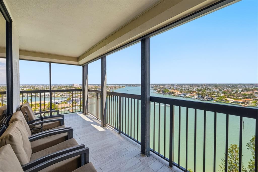 9495 BLIND PASS ROAD # 1208, ST PETE BEACH, FL 33706 — zdjęcie 2