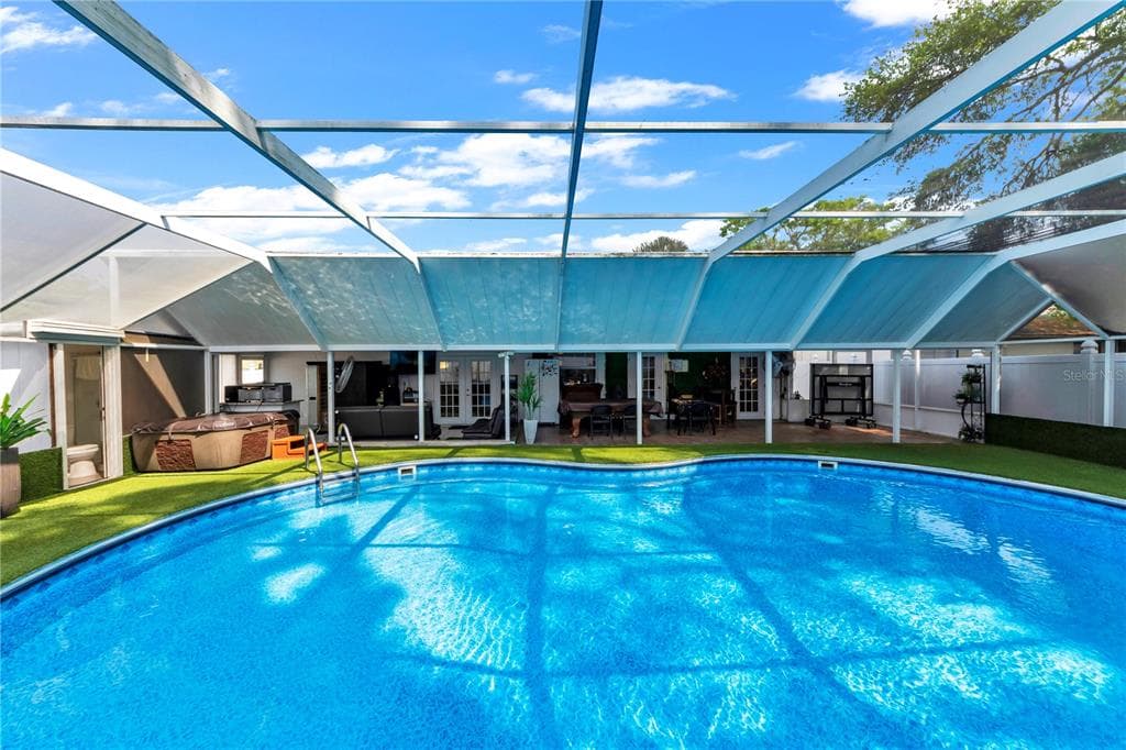 9043 HICKORY CIRCLE, TAMPA, FL 33615 — zdjęcie 5