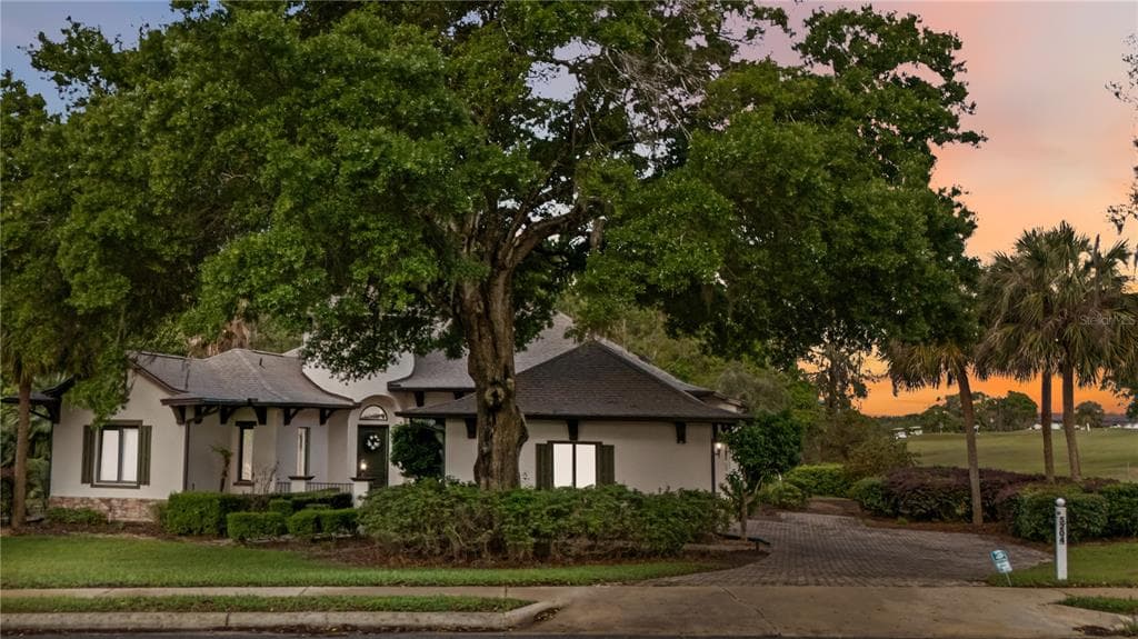 5204 GREENS DRIVE, LADY LAKE, FL 32159