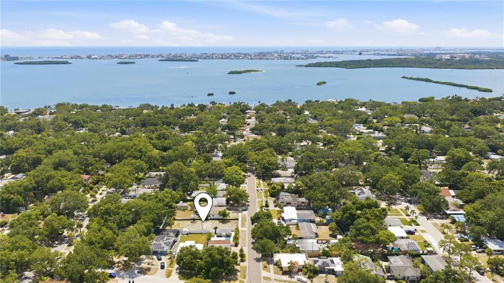 8056 28TH AVENUE N, ST PETERSBURG, FL 33710 — zdjęcie 3