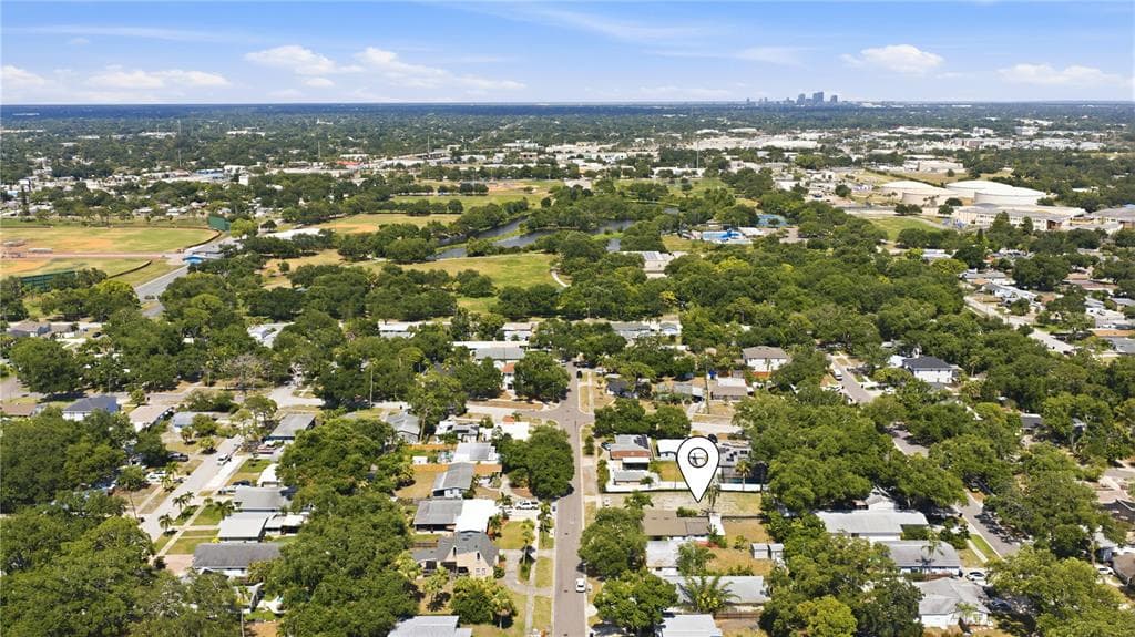 8056 28TH AVENUE N, ST PETERSBURG, FL 33710 — zdjęcie 5