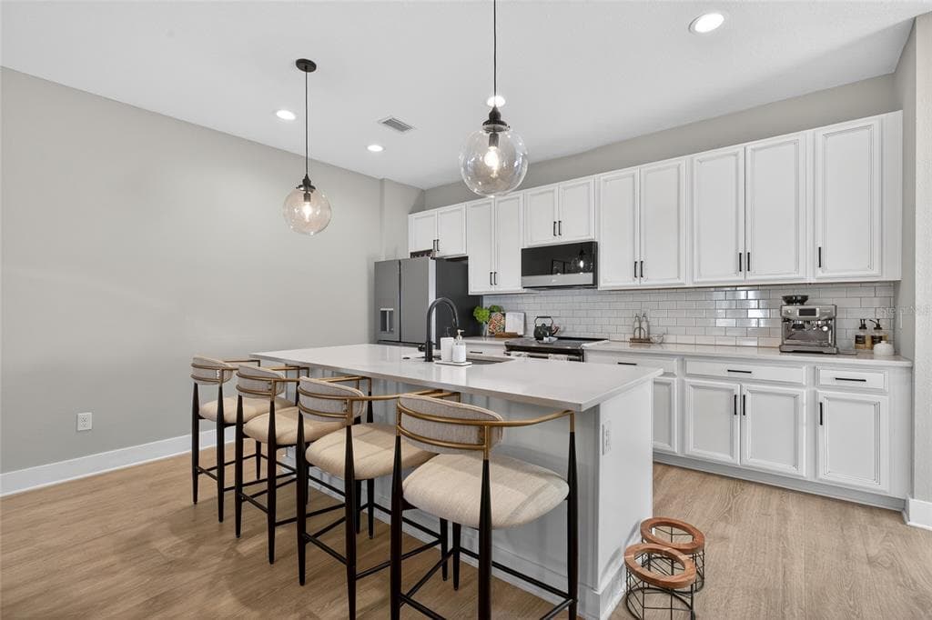 2526 13TH AVENUE N, ST PETERSBURG, FL 33713 — zdjęcie 4