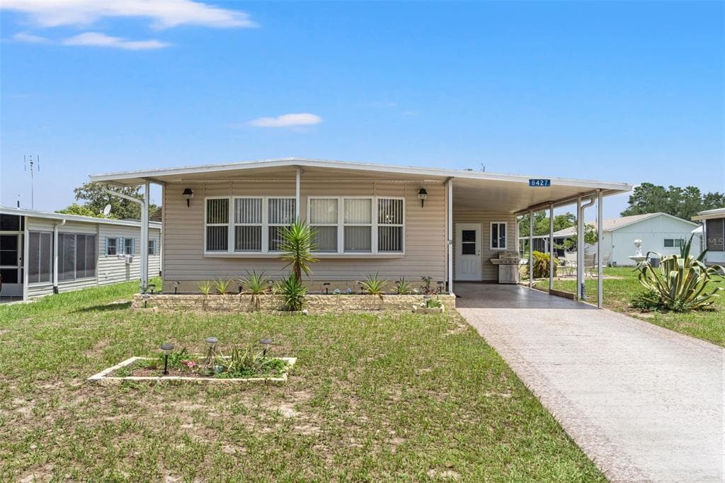 8427 HIGHPOINT BOULEVARD, BROOKSVILLE, FL 34613 — zdjęcie 2