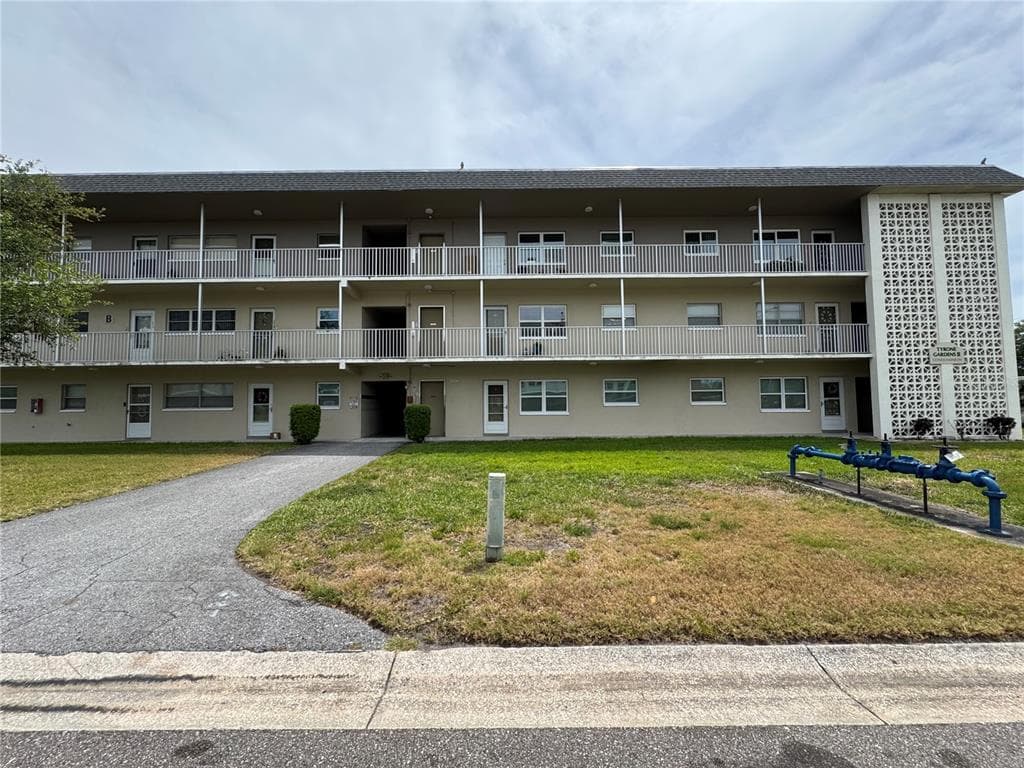 5720 13TH AVENUE N # 106B, ST PETERSBURG, FL 33710
