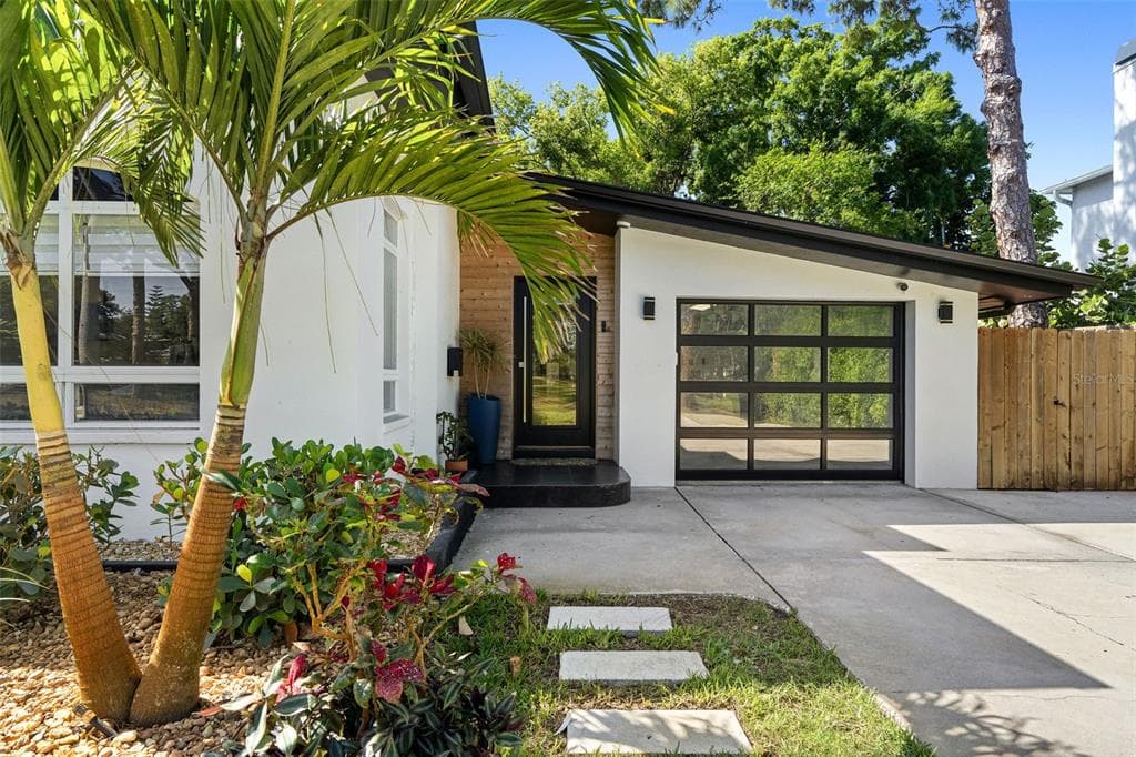 6228 7TH AVENUE N, ST PETERSBURG, FL 33710 — zdjęcie 3
