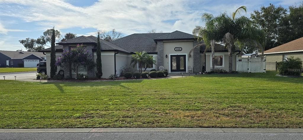 336 LAKECREST DRIVE, TAVARES, FL 32778