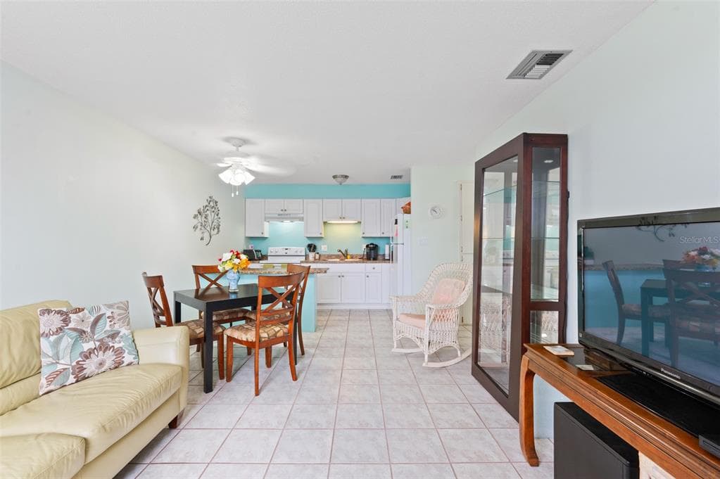 4351 TAHITIAN GARDENS CIRCLE # C, HOLIDAY, FL 34691 — zdjęcie 3
