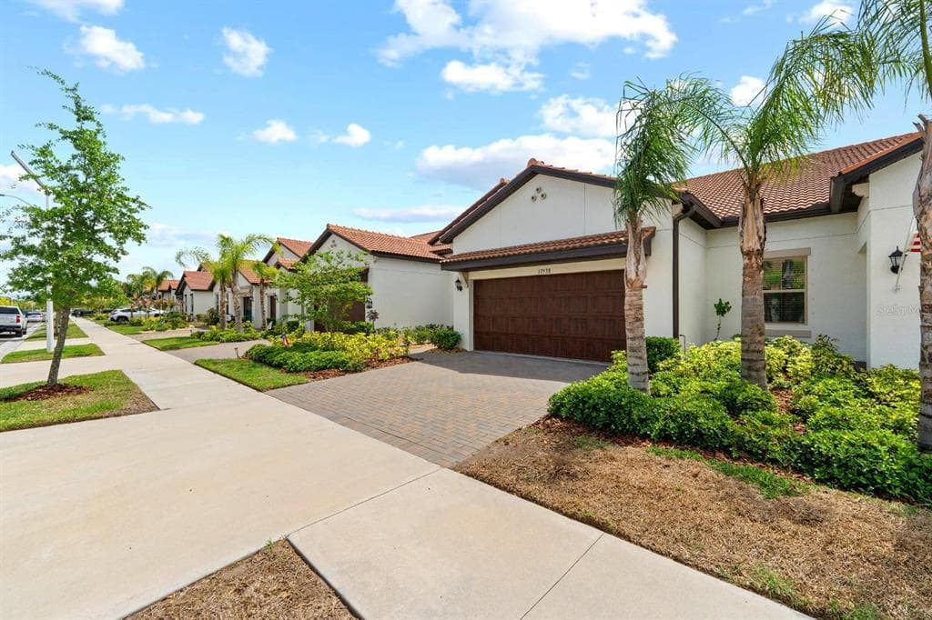 17538 HOLLY WELL AVENUE, WIMAUMA, FL 33598 — zdjęcie 3