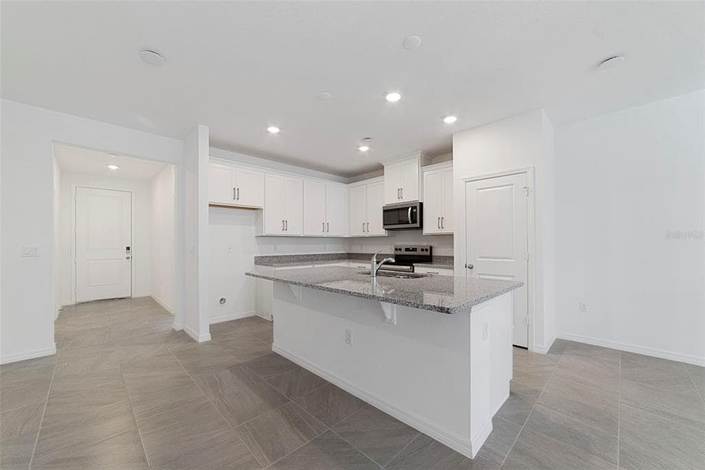 684 LOLA LANE, OVIEDO, FL 32765 — zdjęcie 3