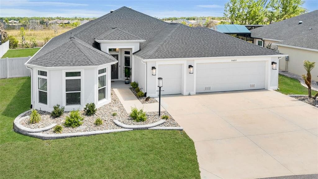 5495 HAWKINS DRIVE, THE VILLAGES, FL 32163