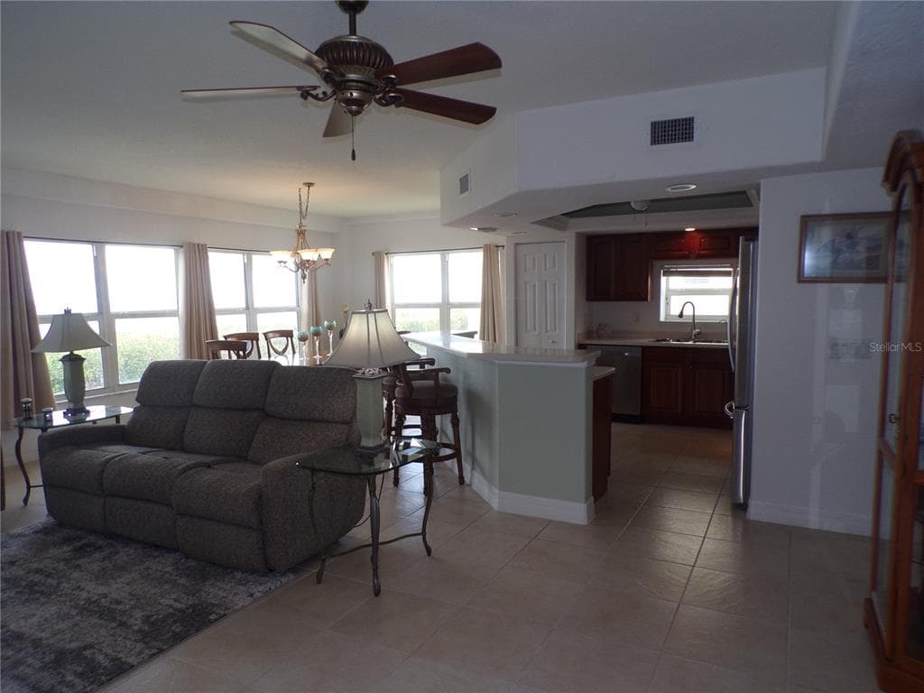 101 N MARION COURT # 114, PUNTA GORDA, FL 33950 — zdjęcie 4