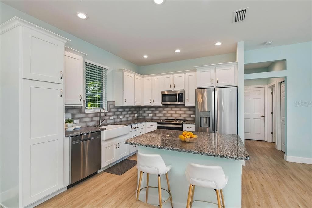 9453 SINGER CIRCLE, PORT CHARLOTTE, FL 33981 — zdjęcie 4