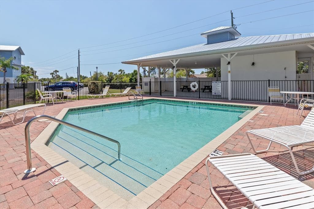 3923 CAPE HAZE DRIVE # 302, ROTONDA WEST, FL 33947 — zdjęcie 2