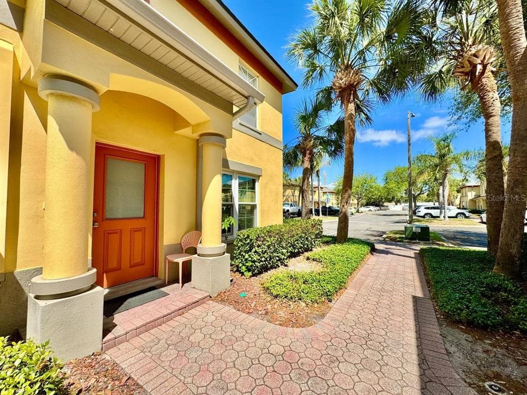160 COQUINA BAY DRIVE, ST PETERSBURG, FL 33705 — zdjęcie 2