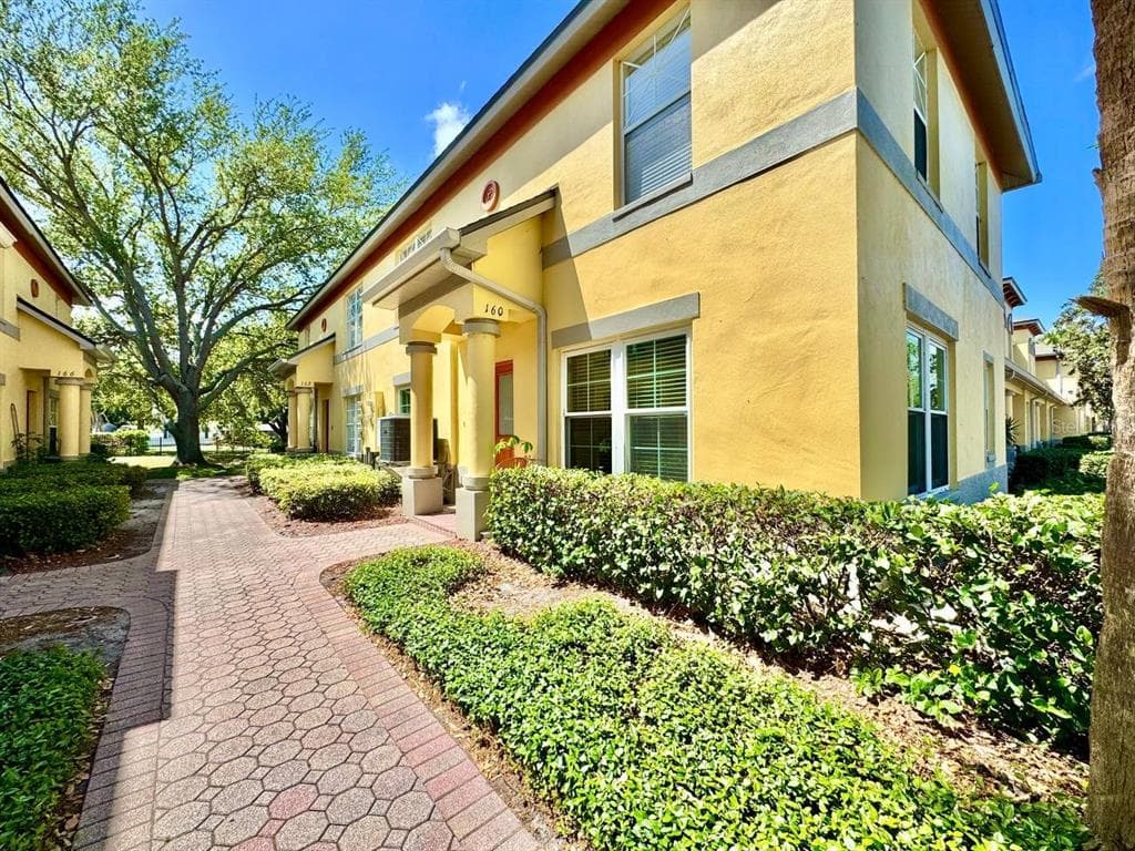 160 COQUINA BAY DRIVE, ST PETERSBURG, FL 33705 — zdjęcie 3