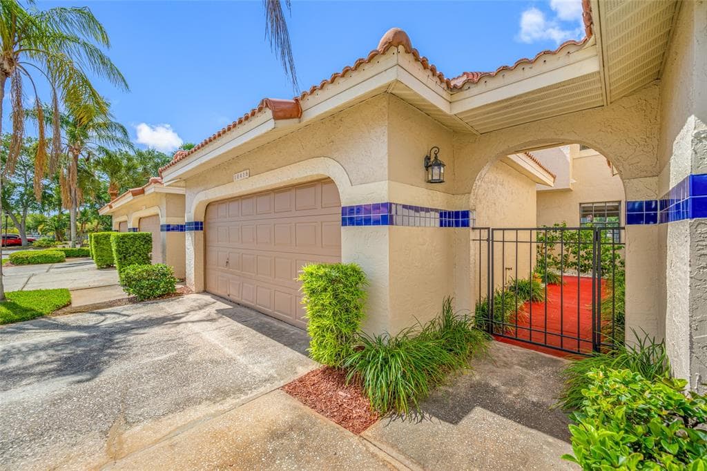 10416 SAINT TROPEZ PLACE, TAMPA, FL 33615 — zdjęcie 2