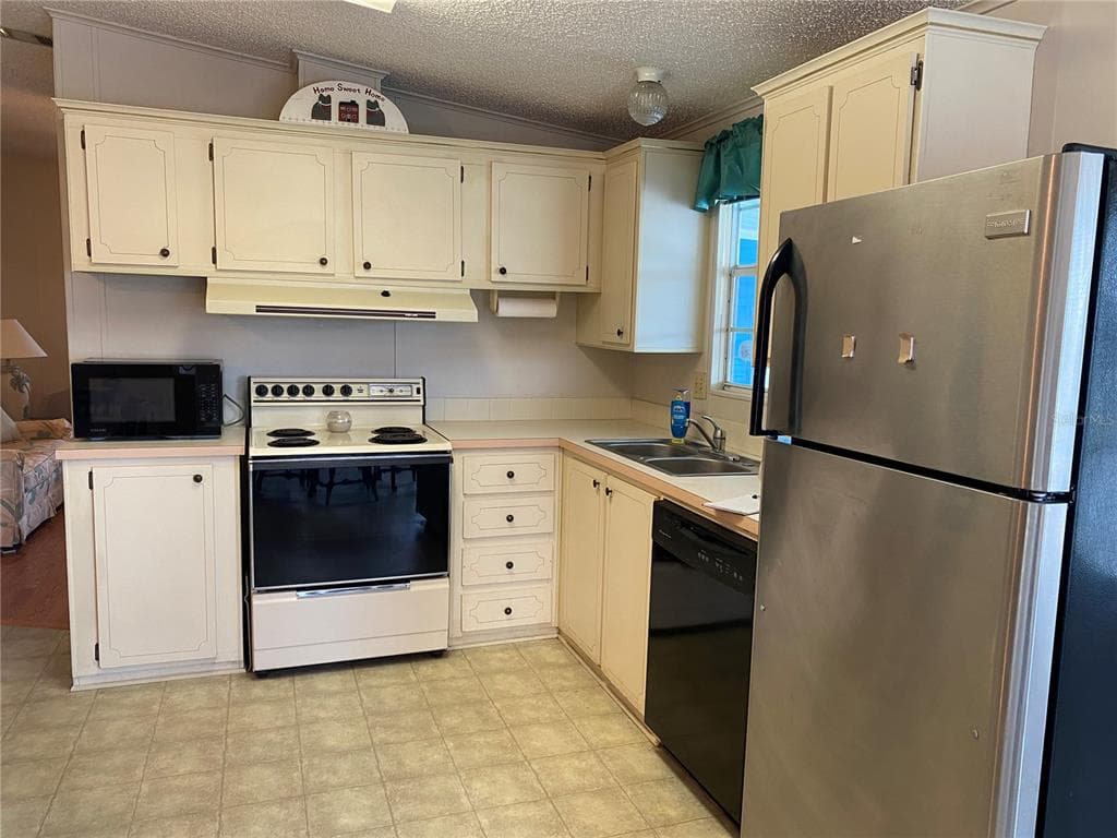 701 RIVERVIEW CIRCLE, NORTH PORT, FL 34287 — zdjęcie 4