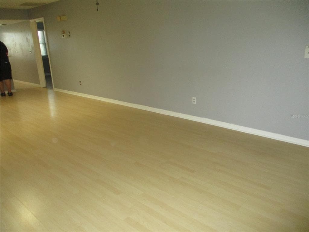 2124 HAILSTONE CIRCLE, SUN CITY CENTER, FL 33573 — zdjęcie 4