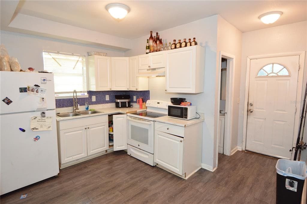 811 18TH AVENUE S, ST PETERSBURG, FL 33705 — zdjęcie 4