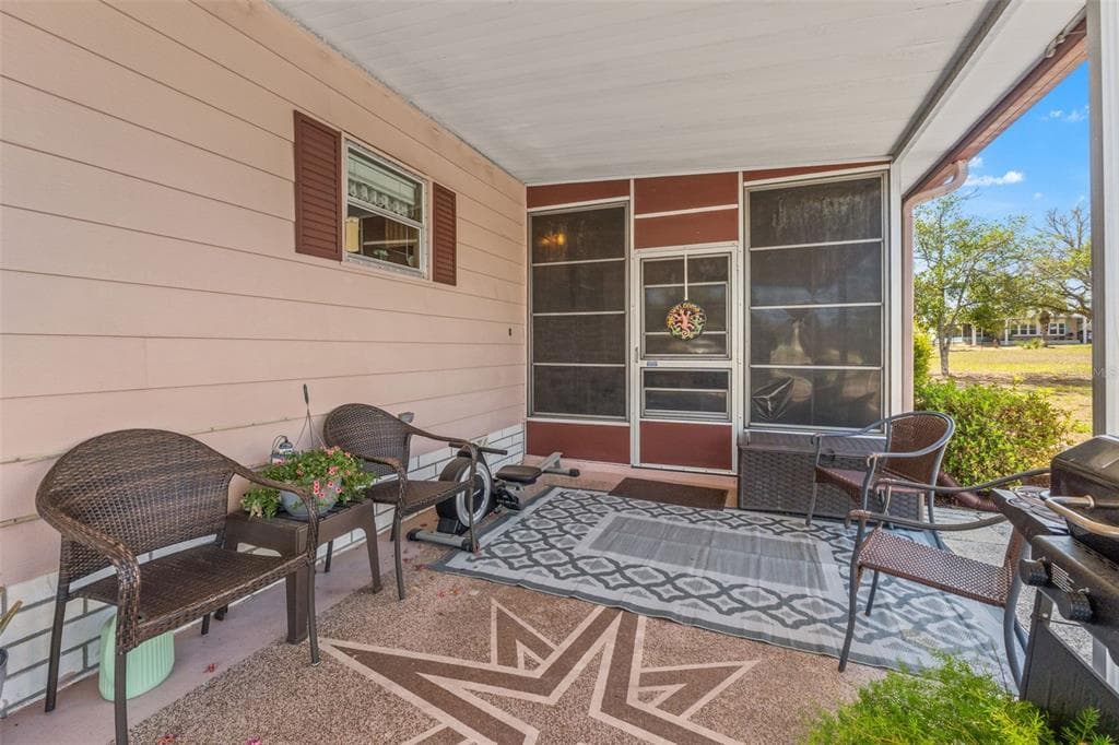 15110 RIALTO AVENUE, BROOKSVILLE, FL 34613 — zdjęcie 4