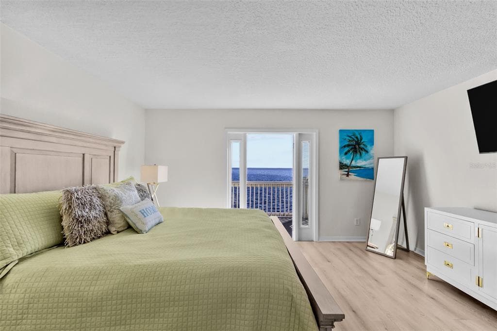 5026 COQUINA KEY DRIVE SE # 5026, ST PETERSBURG, FL 33705 — zdjęcie 3