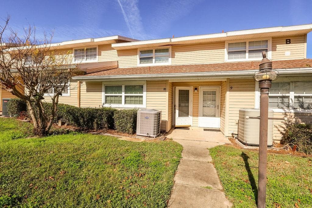 11001 SE SUNSET HARBOR ROAD # B10, SUMMERFIELD, FL 34491