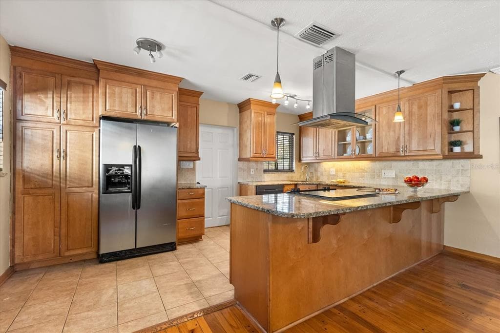 4237 DR MARTIN LUTHER KING JR STREET N, ST PETERSBURG, FL 33703 — zdjęcie 5