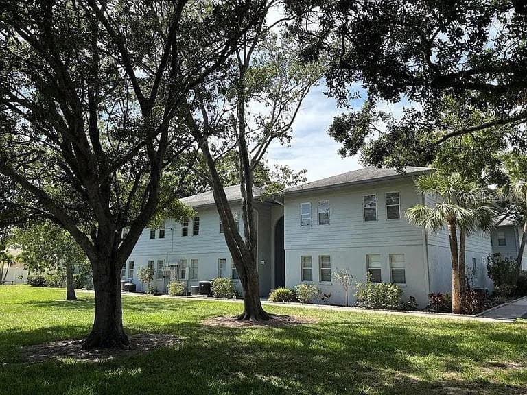 10800 US HIGHWAY 19 N # 237, PINELLAS PARK, FL 33782