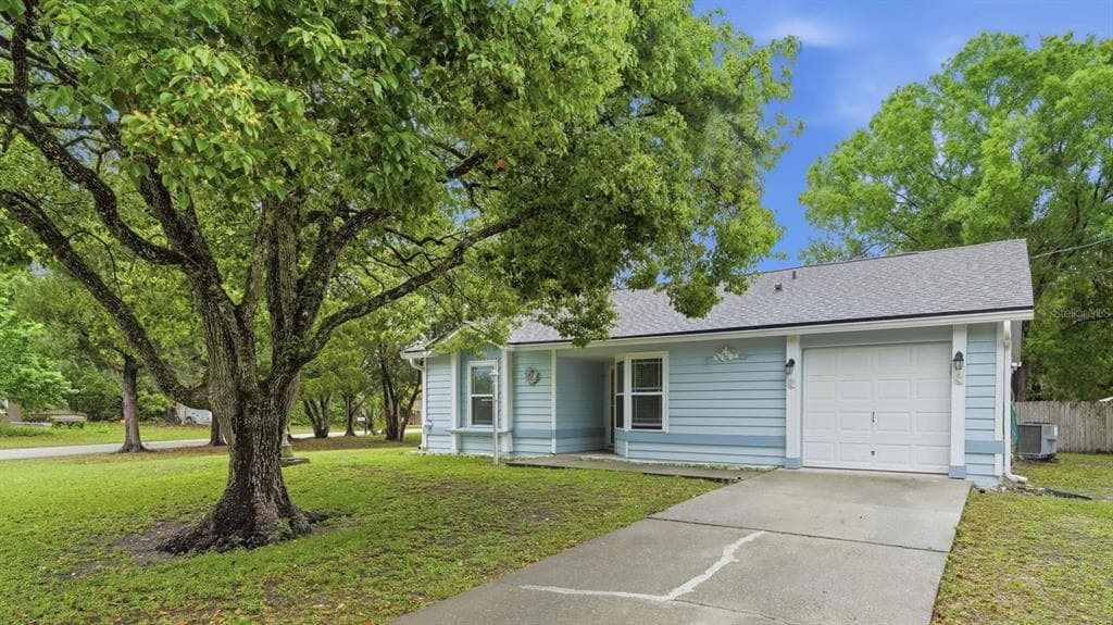 61 FLORIDANA ROAD, DEBARY, FL 32713