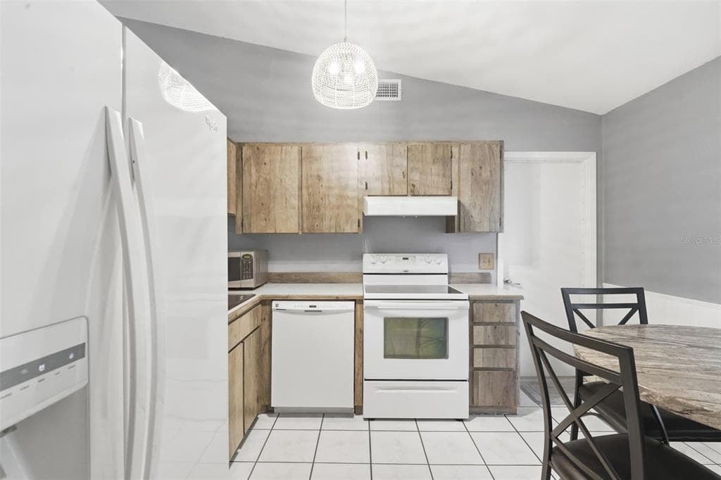 61 FLORIDANA ROAD, DEBARY, FL 32713 — zdjęcie 4