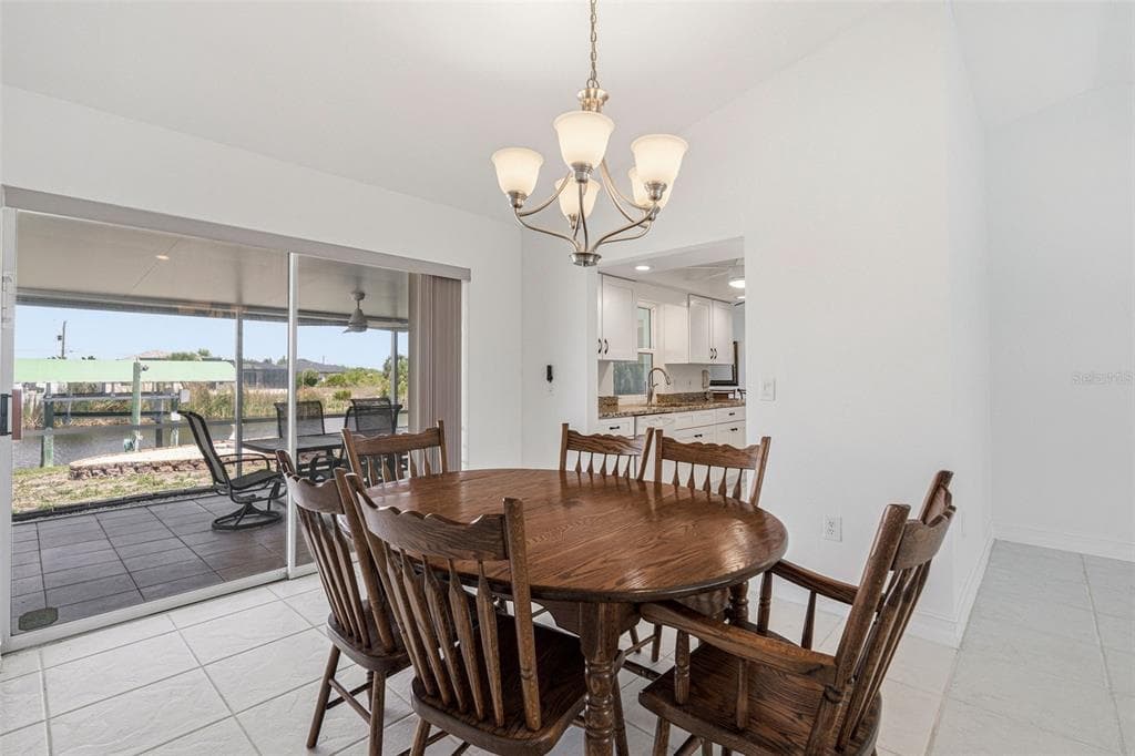 15184 ALDAMA CIRCLE, PORT CHARLOTTE, FL 33981 — zdjęcie 5